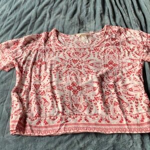 L.O.G.G. Red and white print short sleeve blouse
